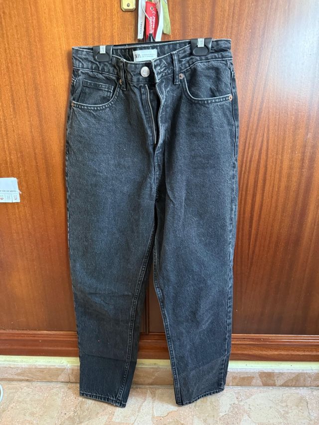 Vaqueros Zara negros M