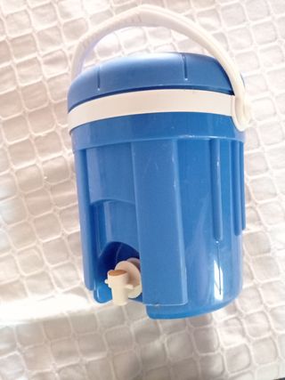 Nevera liquido con dosificador 