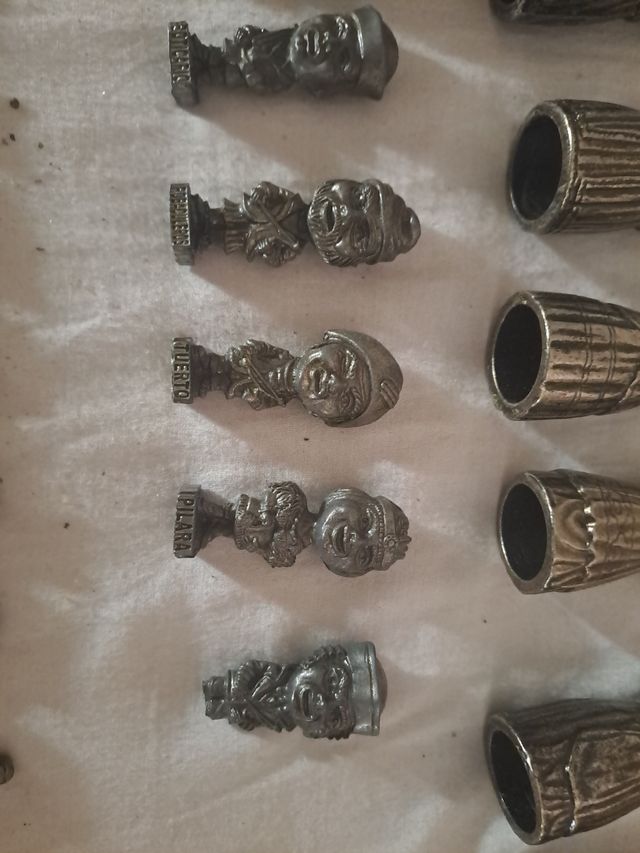 Figuras de Gigantes y Cabezudos