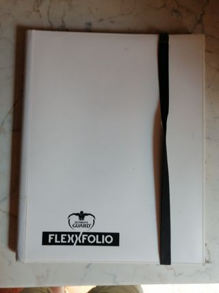 Ultimate Guard Flexx Folio Bianco – 360 Card