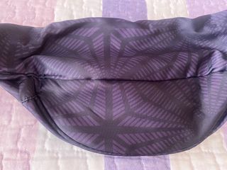 Riñonera Nike unisex negra-morada