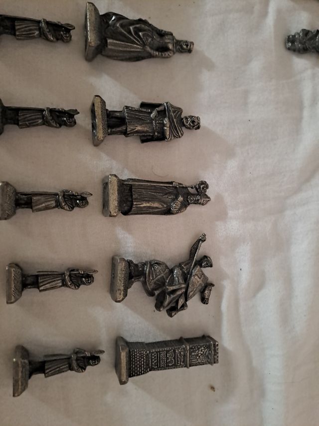 Ajedrez vintage metal 32 piezas