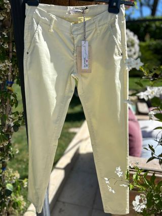 Pantaloni Anykey giallo Tg.40