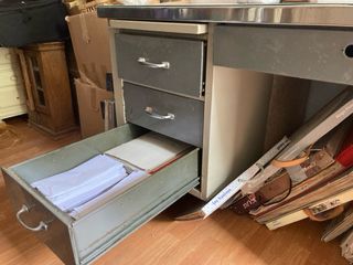 Escritorio de acero años 60