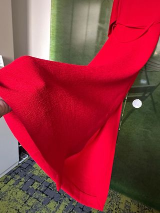 Vestido rojo midi abertura lateral