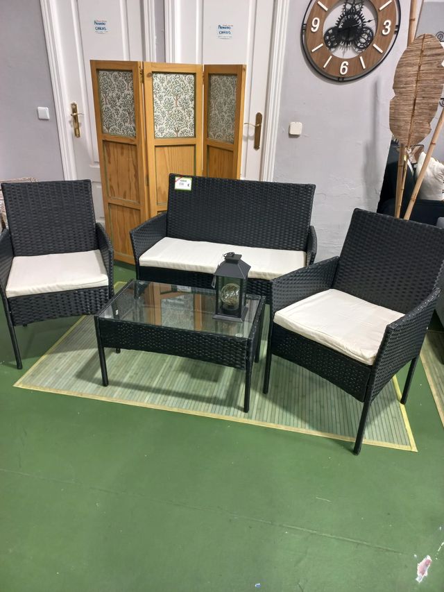 Conjunto terraza mimbre negro - 4 piezas
