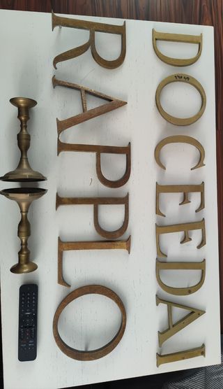 Letras laton bronce