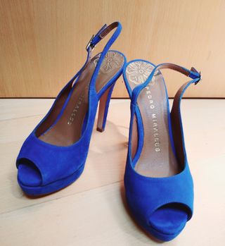 Zapatos Pedro Miralles tacón azul