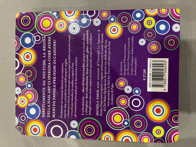 Nail art. Mani curate, uniche e mai banali. Con...