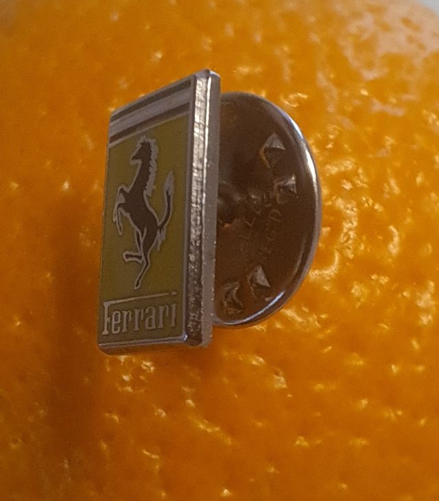 Pin Ferrari - Spilla Cavallino Rampante