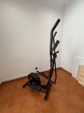Bicicleta elíptica Bonplus - ejercicio