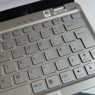 Sony Vaio P11Z - Mini Portátil