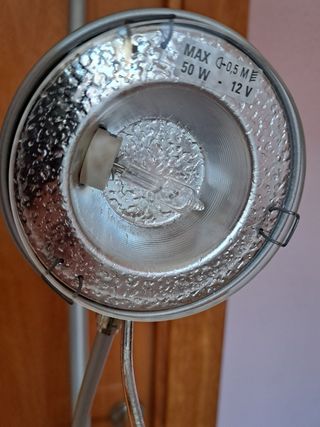 Lampara de pie gris metalica - 2 luces