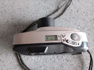 Minolta Riva Zoom 70 AF - Cámara compacta