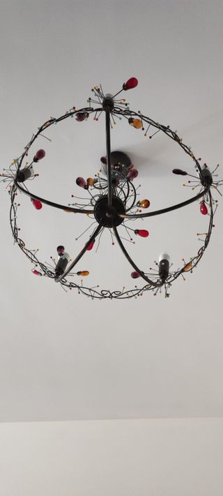 Due lampadari in stile vintage con cristalli