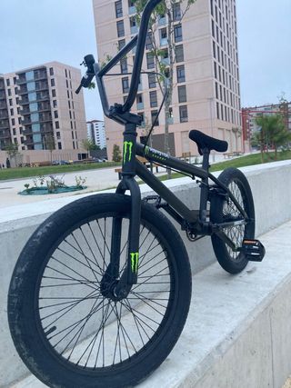Bicicleta BMX Monster nueva