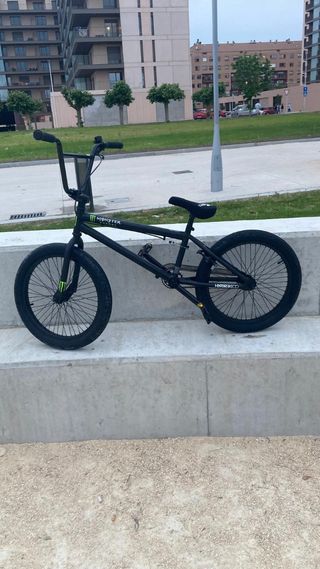 Bicicleta BMX Monster nueva