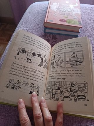 Hard Luck (Diary of a Wimpy Kid book 8)