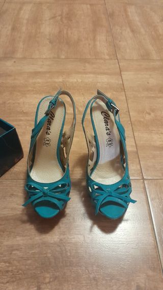 Zapatos tacón Clara's - turquesa