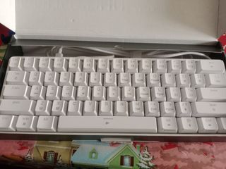 Teclado mecánico blanco