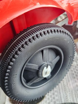 Macchina bimbi Giordani vintage rossa