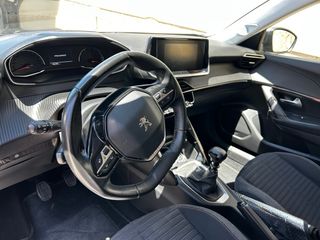 Peugeot 2008 2021 Active Pack
