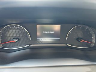 Peugeot 2008 2021 Active Pack