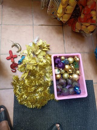 Adornos Navidad dorados y morados