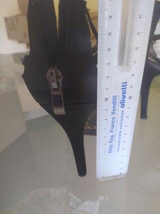 Sandali neri con strass indossato una sola volta