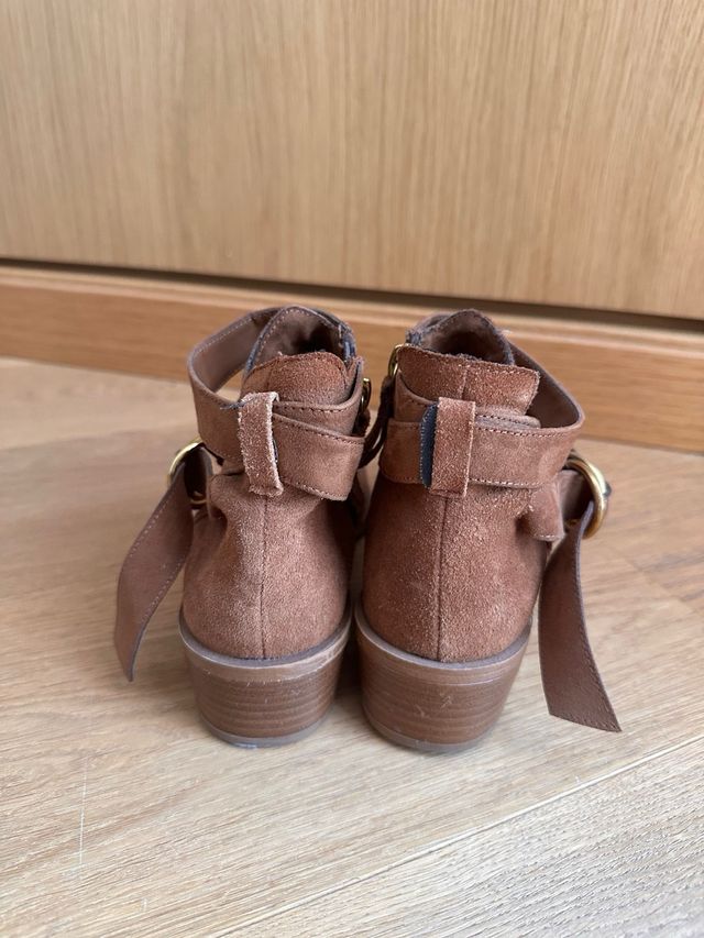 Botines serraje marrón