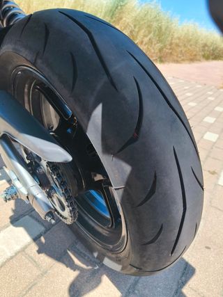 Kawasaki ER6N (2010)