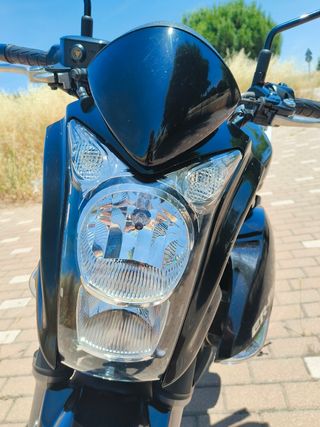 Kawasaki ER6N (2010)