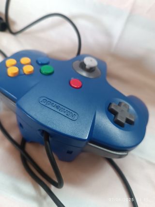 Mario Kart + mando azul. Funcional. NINTENDO 64