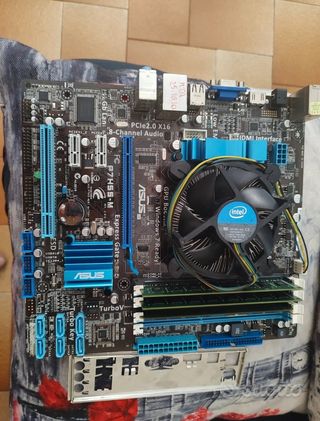 Scheda madre ASUS P7H55-M CPU i3 4 GB ram