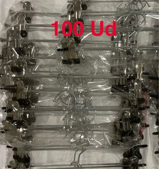 100 Perchas metálicas nuevas