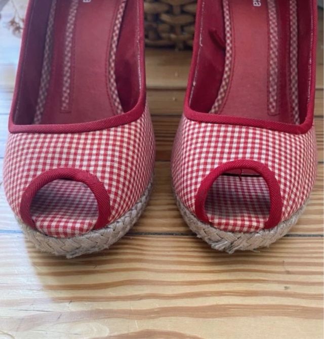 Cuñas vichy rojas esparto