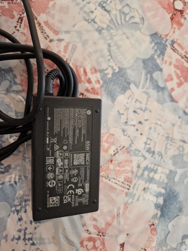 Cargador HP 65W - Portátil