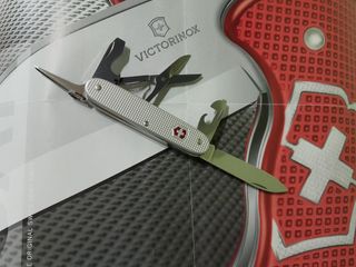 Victorinox Alox: Navaja Suiza