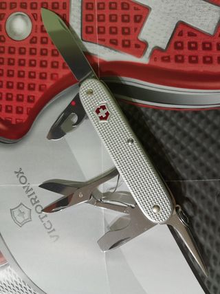 Victorinox Alox: Navaja Suiza