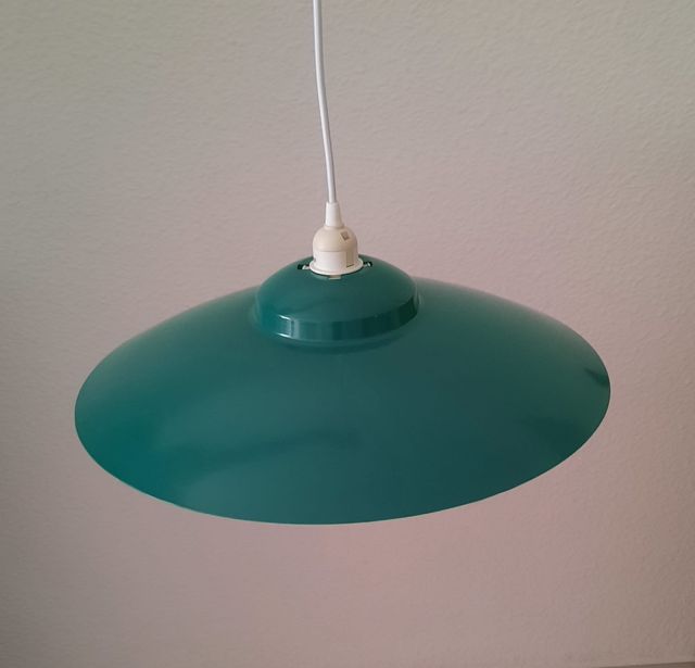 Lámpara vintage verde metal