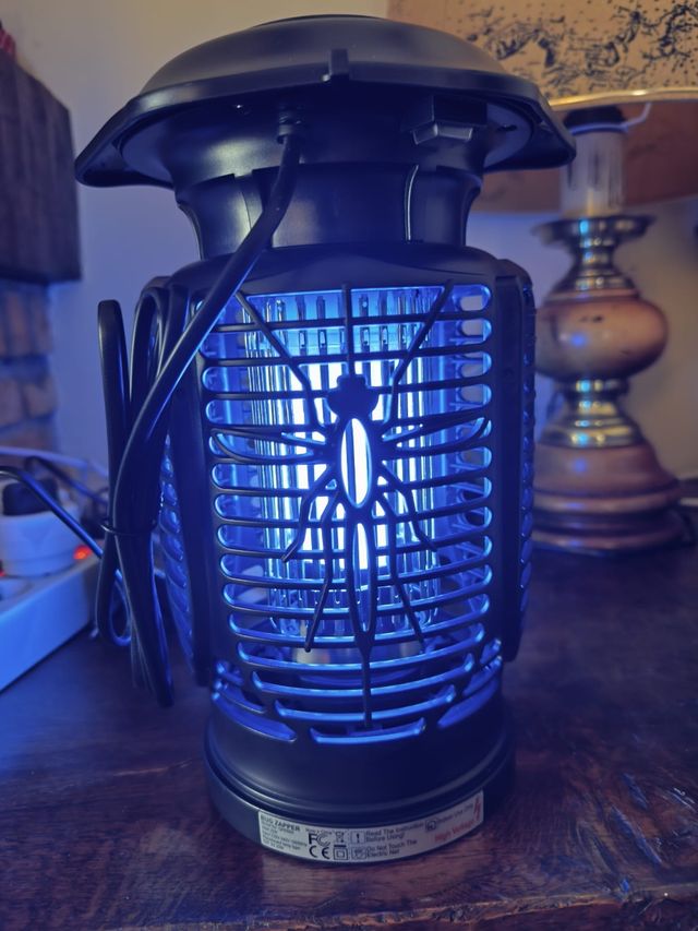 Mata mosquitos - Lámpara eléctrica