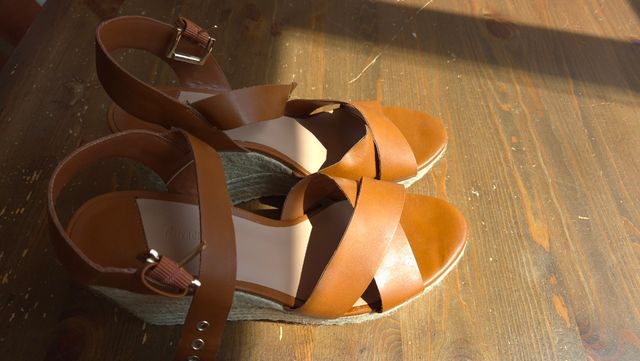 Sandalias cuña marrón sin usar