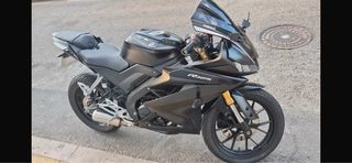 Yamaha YZF R125 2021 - Moto deportiva negra