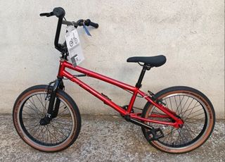 BMX Street - Bicicleta roja