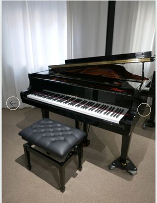 Yamaha C2 - Piano de media cola. Único propietario