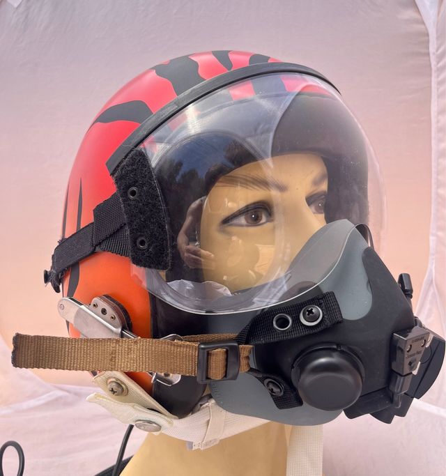 Casco de Piloto Militar HGU y Máscara MBU-20.