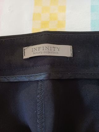 Pantaloni neri donna usati pochissimo