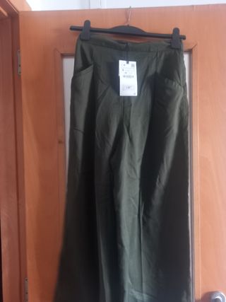Pantalones Zara verdes militares -talla S