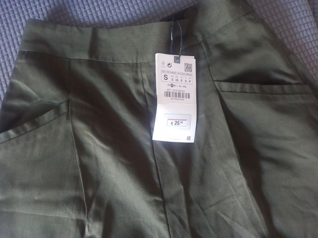 Pantalones Zara verdes militares -talla S
