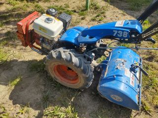 Motocultor BCS: Cultivador + abre surcos de regalo